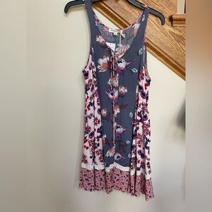 NWT, Living Doll, Womens Bohemian style slip on dress. XSmall. Gray Blush floral